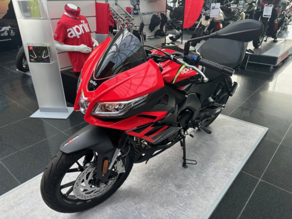 Aprilia Tuono 125